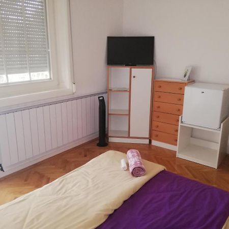 Pero Panzio Bed and Breakfast Debrecen Eksteriør billede