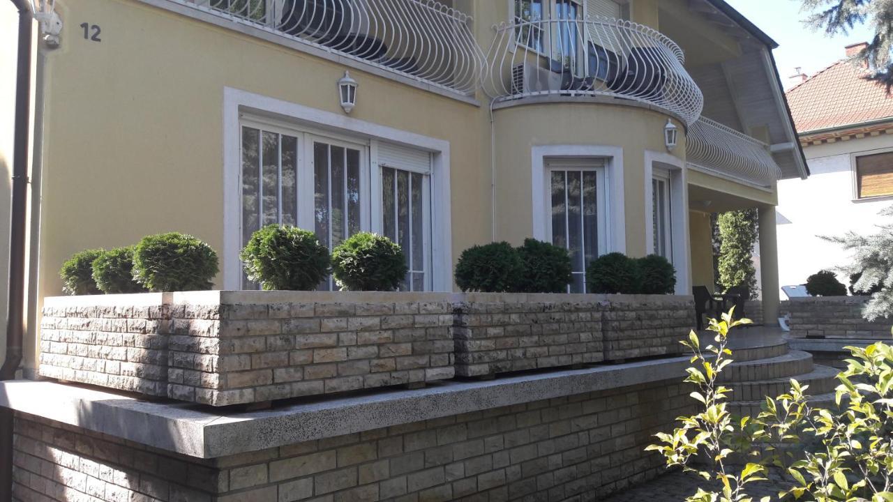 Pero Panzio Bed and Breakfast Debrecen Eksteriør billede